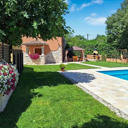 Σπίτι διακοπών Dajana *